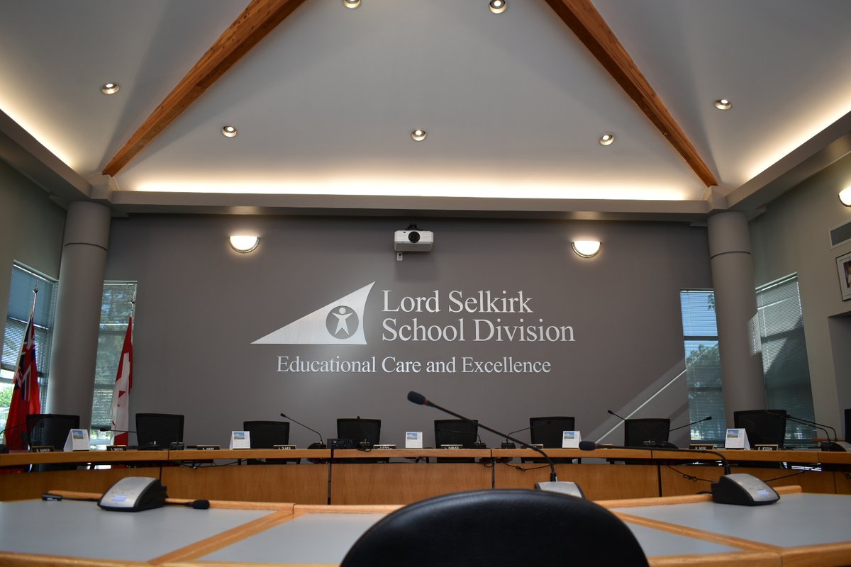 Mapleton_LSSD's tweet image. The Board of Trustees is pleased to announce the following Senior Administration appointments for 2021-2022:Jerret Long as Interim SuperintendentandLisa Minaker as Interim Assistant SuperintendentThe Board unanimously approved the.. lssd.ca/_layouts/15/ci…
