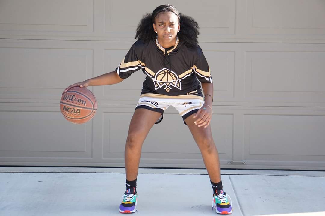 ZNation32's tweet photo. Happy Women & Girls in Sports Day! Honoring my favorite student-athlete @StovallZaadiyah!
#Doingitallforhim โ๐ผ
#ZNation #ZFense https://t.co/KsK1q2uAHP