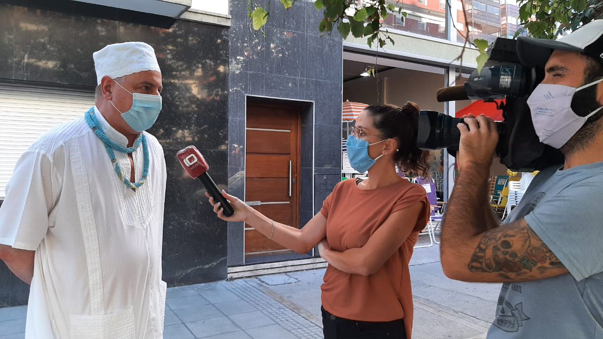 #IEMANJAMDP2021. Por la pandemia, este domingo 10 personas estarán en la playa local para conmemorar a Iemanjá y no 14.000 como en ediciones anteriores. Muchas gracias a <a href="/givellaz/">Gisele Vellaz</a>  y <a href="/florpalmieri/">Florencia Palmieri</a> para <a href="/canal10mdp/">Canal 10 Mar del Plata</a> por la nota con el Baba Hugo Watenberg @hugowaten