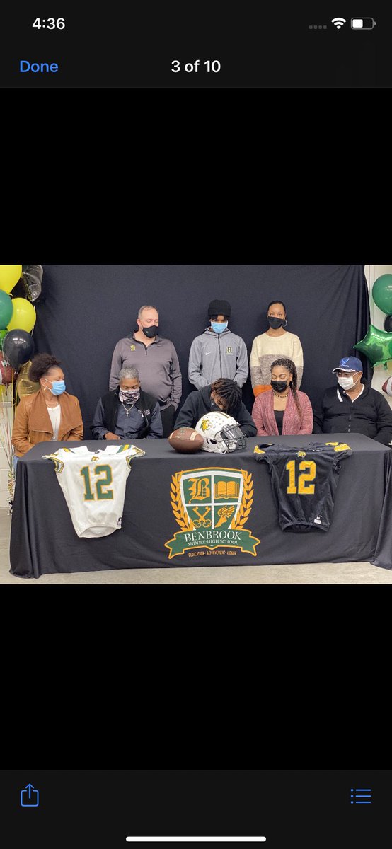BHS_FB_Recruits's tweet photo. Congratulations to our Bobcats Football Players who’s signed the NLI’s today!!! William Green, Caleb Henley, and Dontre Sinegal Good Luck &amp; Go Do Great Things!! #FAMILYALLIN https://t.co/7j68mNlOgL