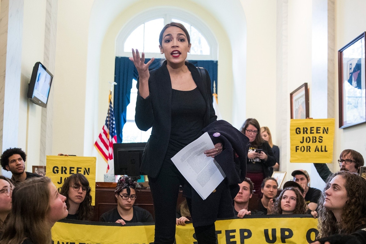 4/ Remember: AOC incited an attack on Capitol in 2018 using her ID badge to give the insurgents (51 were arrested by Capitol Police) access to Speaker Pelosi's office. The Speaker was trapped inside for more than two hours as police attempted to remove the protesters.