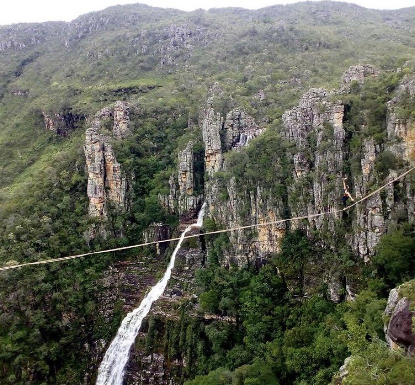 Sertão Zen - 18km de trilha
Entrada gratuita - Obrigatório guia
Várias cachoeiras no atrativo 
Alto Paraíso de Goiás - GO