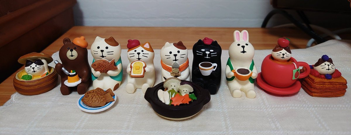 みけねこ A Twitter Concombre 温かい食べ物シリーズ 寒い日にはやっぱり温かい食べ物ですね