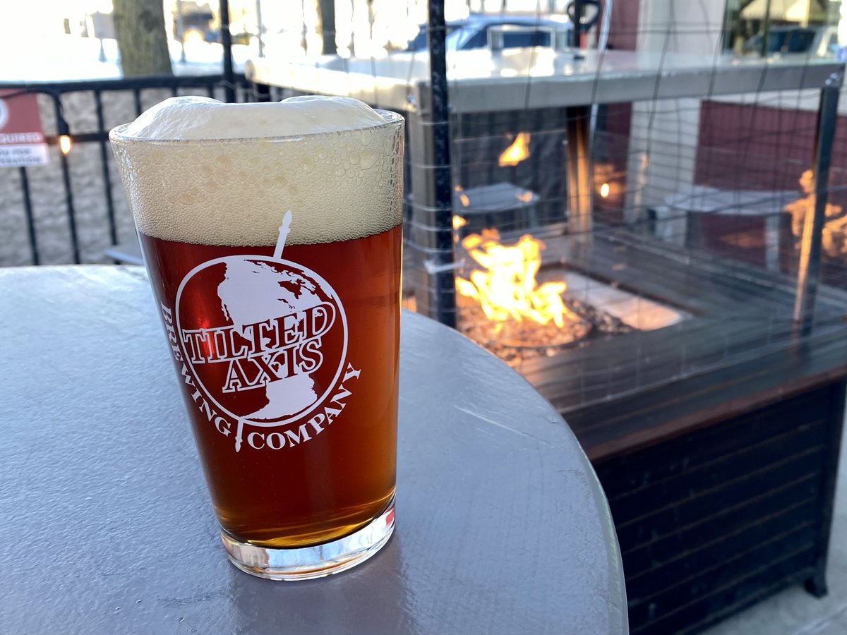 ZachEClark's tweet photo. I had an excellent time at #TiltedAxis in Lapeer. What a great spot downtown. Craft beer/wine/spirits/mead - all handmade. Plus, the pizza is a knockout. Catch a new #CraftBeerConversation at 740a/1140a/440p/940p this Friday on @WWJ950.
LISTEN: https://t.co/2VB4QuROR9 https://t.co/hKofjDSZ84