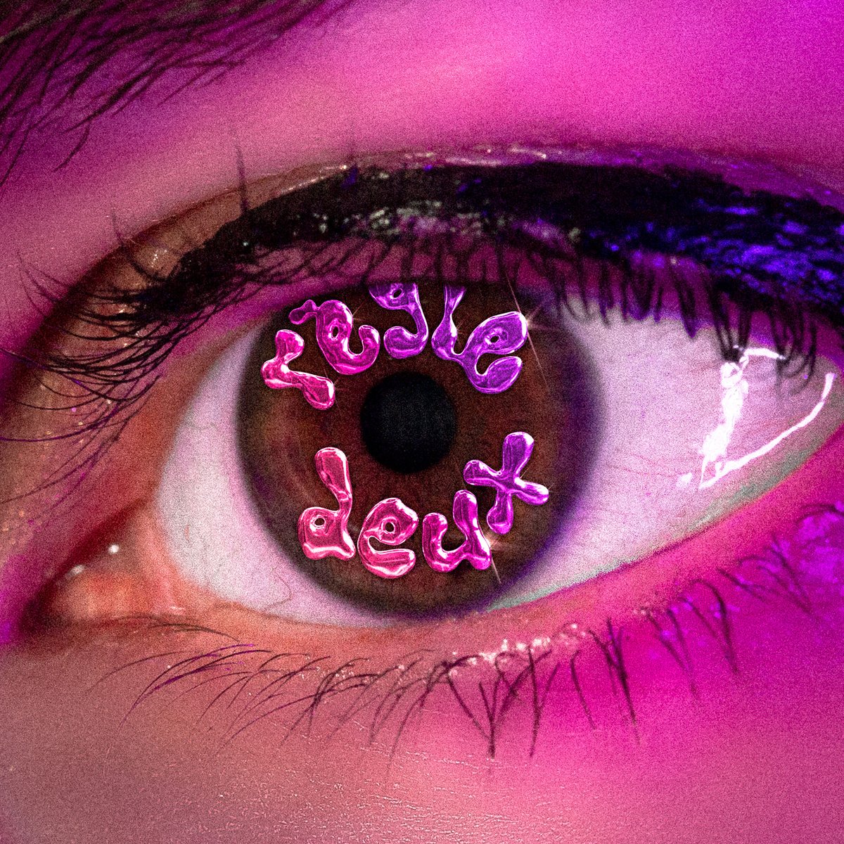 De retour sur les Tweets 🤟 Je vous présente mon nouvel EP ''Règle deux'', disponible sur toutes les plateformes numériques. + Accompagné d'un clip de la chanson Go-Getter. À vous : found.ee/MarieGold-R2