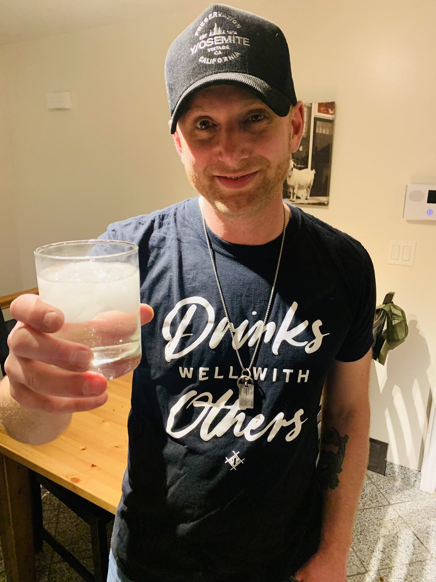 Mr. Tim Hicks looking like a BOSS in his #DrinksWellWithOthers tee! Thank you for all of your support, brother! Cheers 🍻🎶🤘 

T-Shirt: sonsofdaughters.com/store
Listen: ffm.to/DrinksWell 

📸: <a href="/timhicksmusic/">Tim Hicks</a> 
#CountryMusic #TimHicks