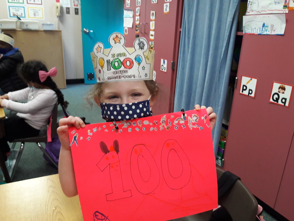 lizoum7's tweet photo. Today, we celebrated our 100th day of school!!! I'm so proud of my students!! Happy 100 days!!!💞😎 https://t.co/auSA5ATMca