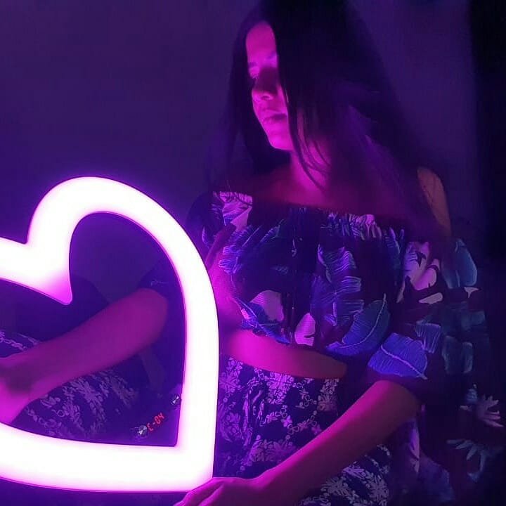 Larissalorranaa's tweet photo. Viva intensamente 💙💜 https://t.co/2WRxRMs13F