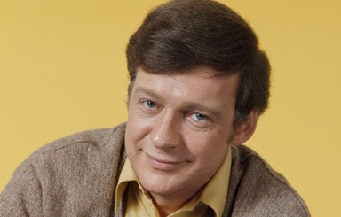 Bill Horton was played by Paul Carr (1965-1966); Edward Mallory (1966-1980); & Christopher Stone (1986-1987). Mallory & Stone would alternate popping up as Bill for short-term & guest appearances in the early 90s & last by John Martin in 2010  #DAYS