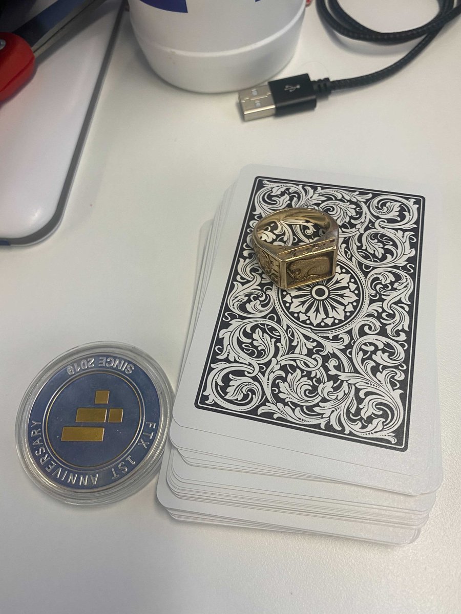 10) As  @benjwallace noticed when we last spoke, I spent much of the conversation spinning a commemorative coin while talking. https://nymag.com/intelligencer/2021/02/sam-bankman-fried-biden-donor.htmlI keep a deck of cards to shuffle; on the move, I'll spin my brass rat (MIT class ring). https://nymag.com/intelligencer/2021/02/sam-bankman-fried-biden-donor.html