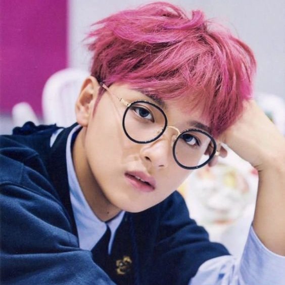 haechan wearing glasses ; a thread