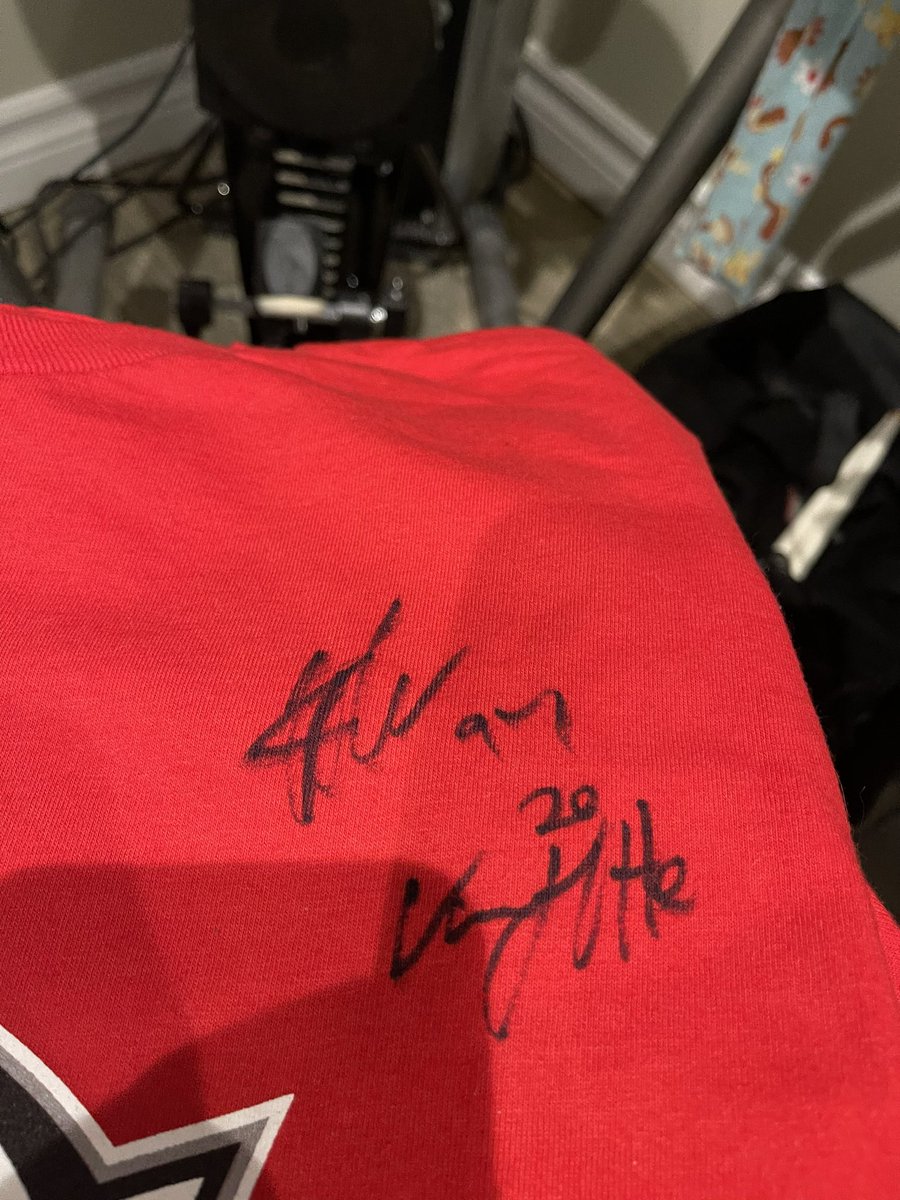 hockeyden's tweet photo. A fellow collector that knows what a HUGE McDavid collector I am sent me this. Autographed shirt and tickets from the 2012 Allstate All Canadians Mentorship game, program from the 2012 OHL Cup Showcase Tournament, and ticket from 2012 Otters game. So amazing!! #CollectConnor https://t.co/D6seMfs3QN