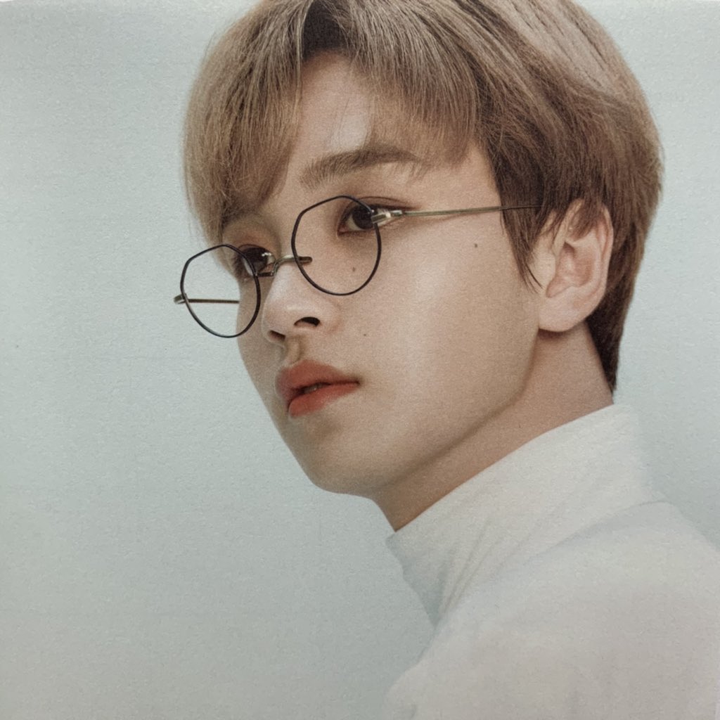 haechan wearing glasses ; a thread