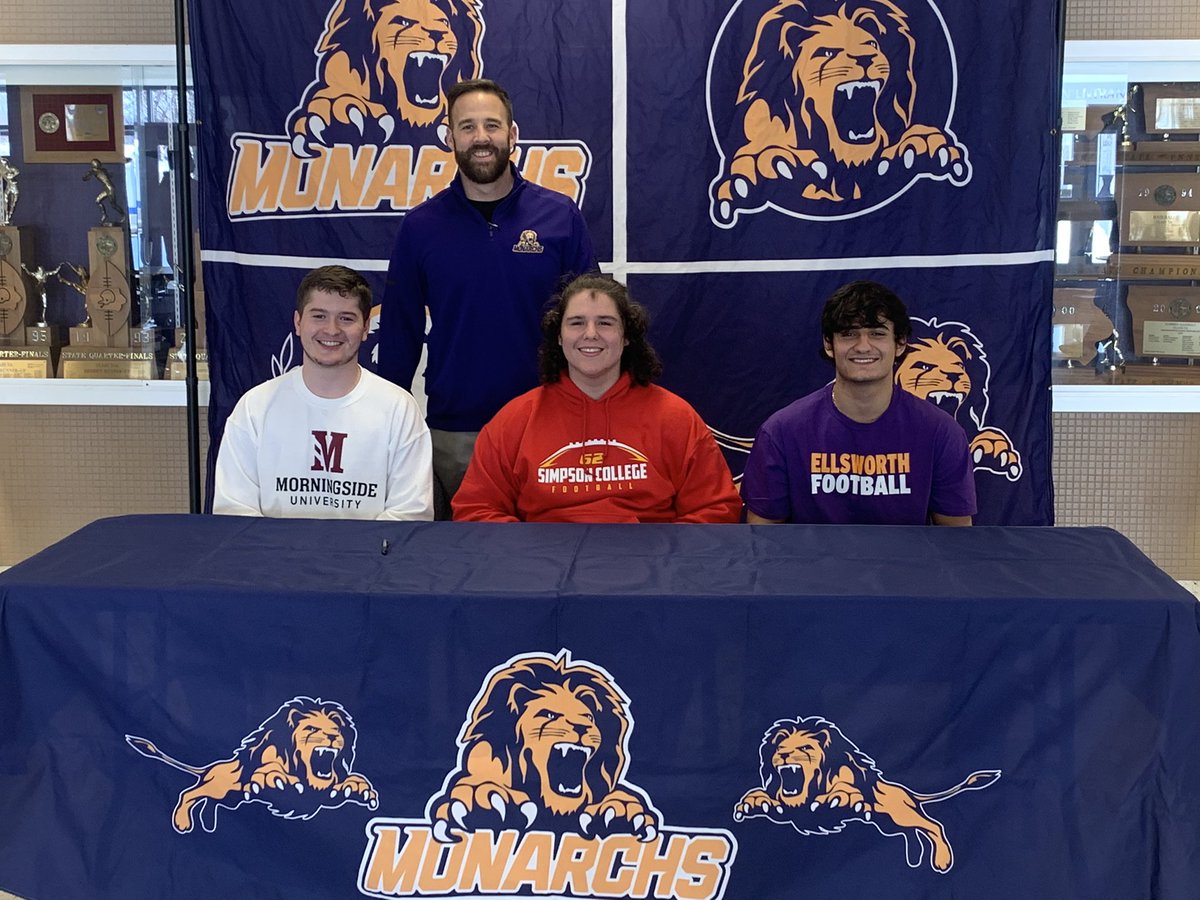J_three's tweet photo. Today was #NationalSigningDay catch interviews with the 3 @Monarch_FB players who signed on the Local Sports Swarm tomorrow at 7:20am, 12:20 &amp; 5:20 pm. 

Michael Madeira - Simpson 

Leo Araujo - Ellsworth Community College

Nathan Gallup Morningside College
#kdsnsports https://t.co/5xo0LH0XdJ