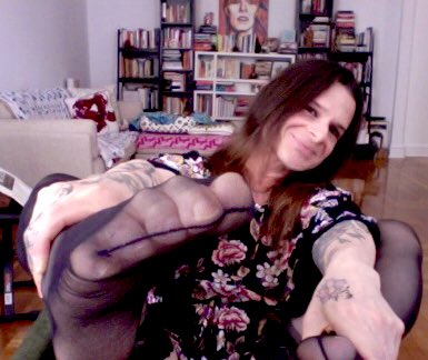 Memoirs of a ripped thigh high🤷🏻&zwj;♀️👅🥀💦 https://t.co/v8k8tAWRzh