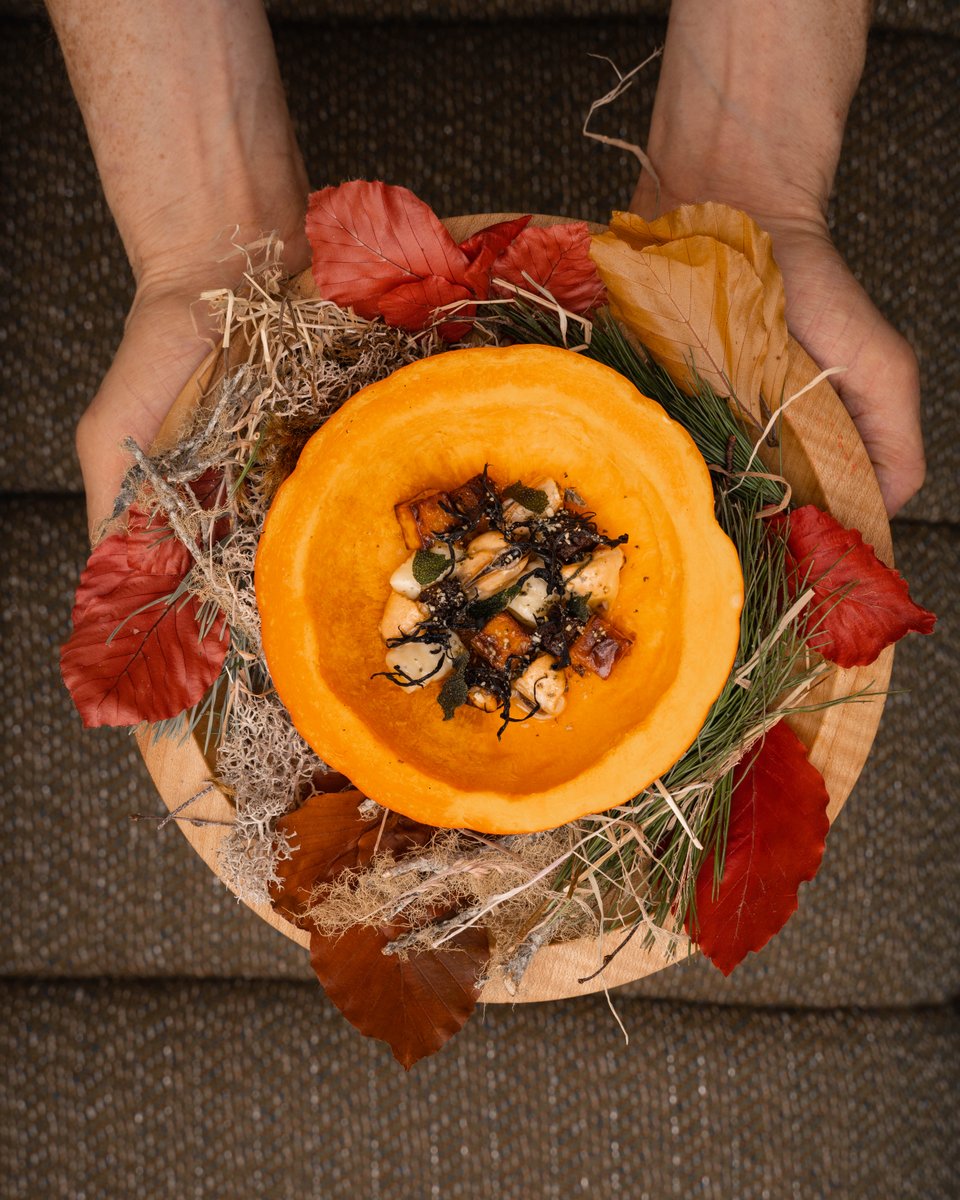 Mayfair&Belgravia (@grosvenor_ldn) on Twitter photo Have the finest food from Belgravia delivered directly to your door, from fine dining kits from Musette - a <a href="/tomaikens/">Tom Aikens</a> creation, to a divine breakfast from <a href="/TheBerkeley/">The Berkeley</a>. Explore the takeaway and delivery options for your next exquisite dining experience: ow.ly/q3MS50Dkbpj Have the finest food from Belgravia delivered directly to your door, from fine dining kits from Musette - a <a href="/tomaikens/">Tom Aikens</a> creation, to a divine breakfast from <a href="/TheBerkeley/">The Berkeley</a>. Explore the takeaway and delivery options for your next exquisite dining experience: ow.ly/q3MS50Dkbpj
