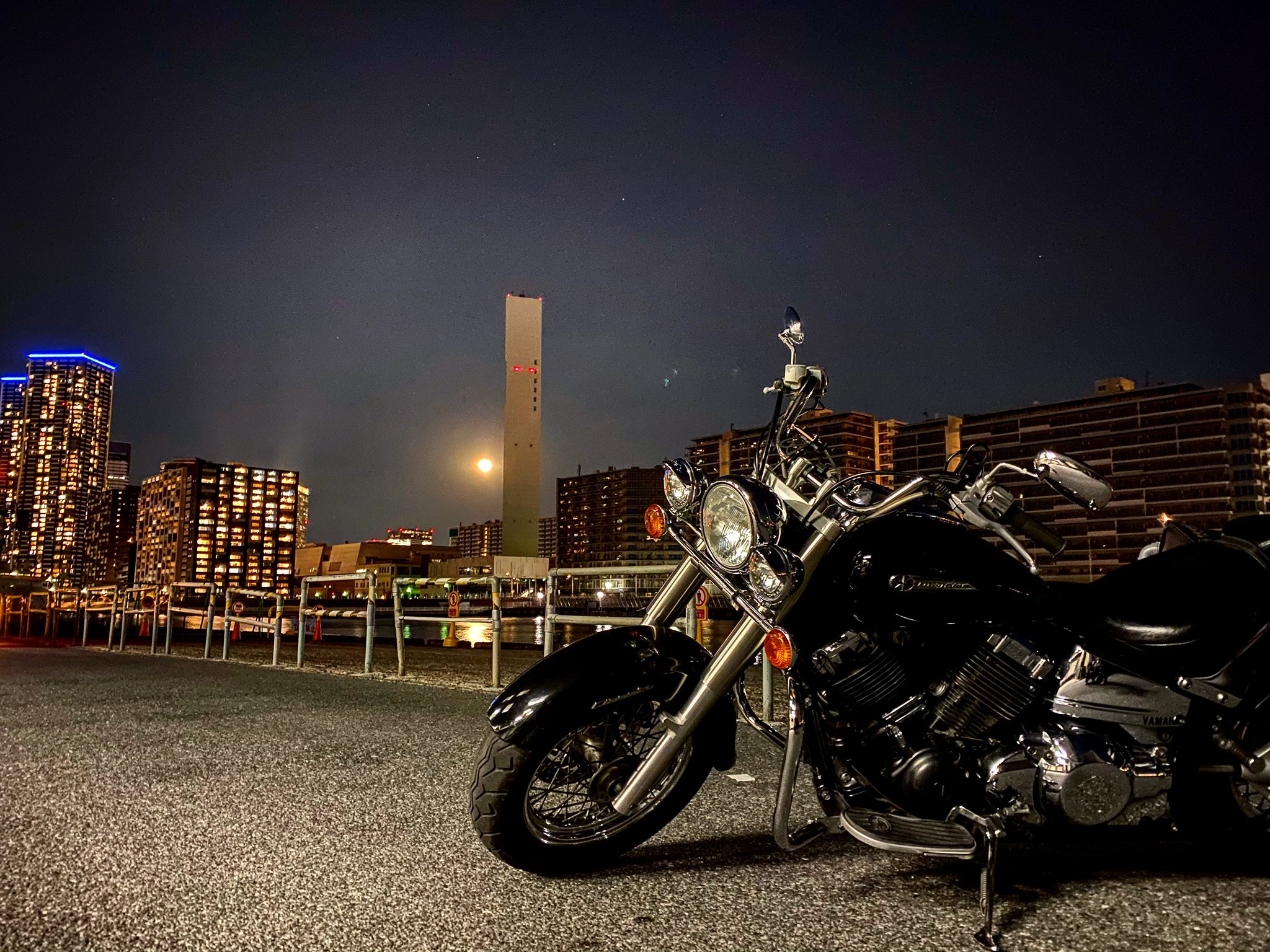 みや 月島埠頭と月 バイク アメリカンバイク モトブログ ドラックスター400クラシック バイク好きな人と繋がりたい バイク乗りと繋がりたい Youtuberと繋がりたい モトブログ好きな人と繋がりたい T Co Fmp0uszpsq Twitter