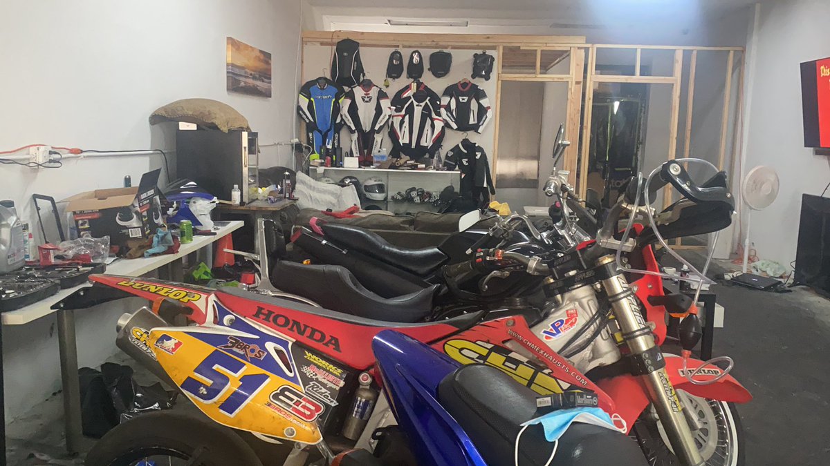 NTR96's tweet photo. 🏍 🏍 💨 https://t.co/hZw5PNasHI