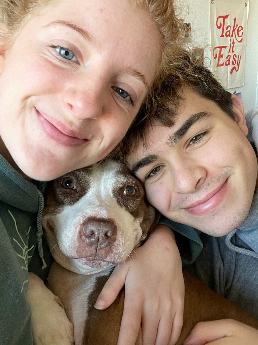 cathy_georgia's tweet photo. @TheOvalPawffice @NaomiBiden Awwww. Sending you love from Georgia. We are so happy that you are in the White House now. Our whole family voted for your Dad! Pass the #NomNomButton, please. https://t.co/XgD6WDddwk
