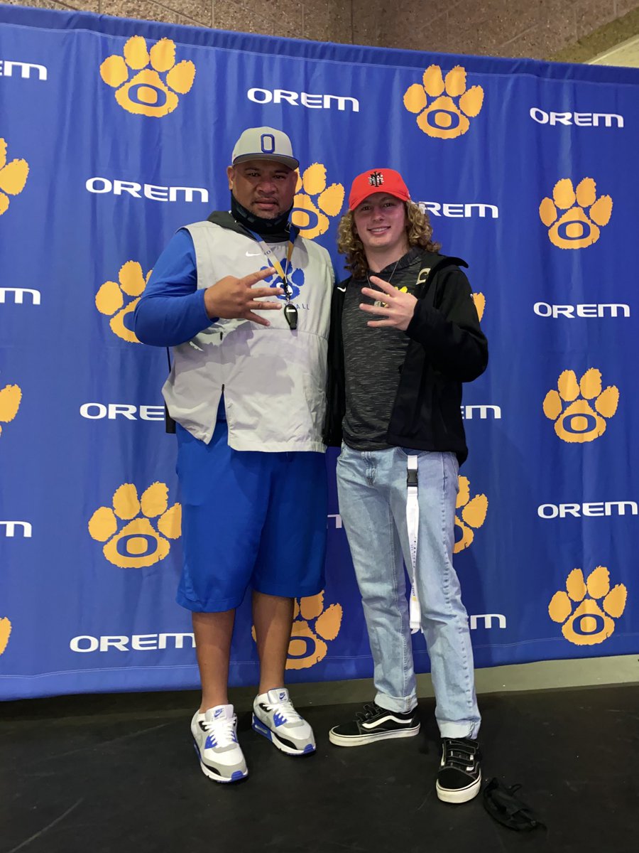 NMMI JUST GOT A 4X STRAIGHT CHAMP💍💍💍💍 DON'T LET HIS STATURE FOOL U. HE'S DREAM KILLAH🔪. NOTHIN BUT LOVE MY MAN #GRINDHOUSE #BRONCOS
⁦<a href="/CoachTaufaasau/">Kurt Taufa’asau</a>⁩