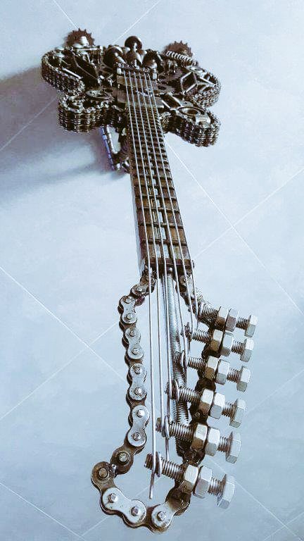 EasyAuction2's tweet photo. 2021 hustle ideas
Going nuts with chains and bolts

#business #Daybreak #MwashumbeNaShugaboy Liverpool Sonko #AlexNaTrickyMilele #standwithsenmwaura https://t.co/LZ9jthFil3