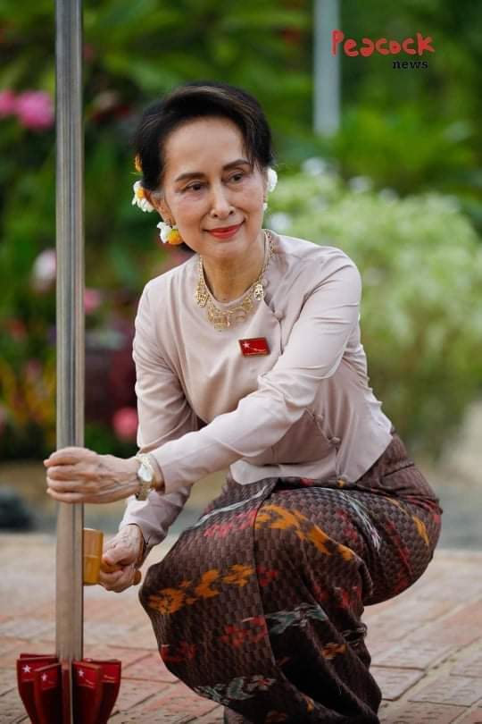MAMAMYINT2's tweet photo. We #Myanmar have a responsibility to our children and grandchildren. So help us win the battle of 
#CivilDisobedienceMovement. https://t.co/HUBRyDJQGp