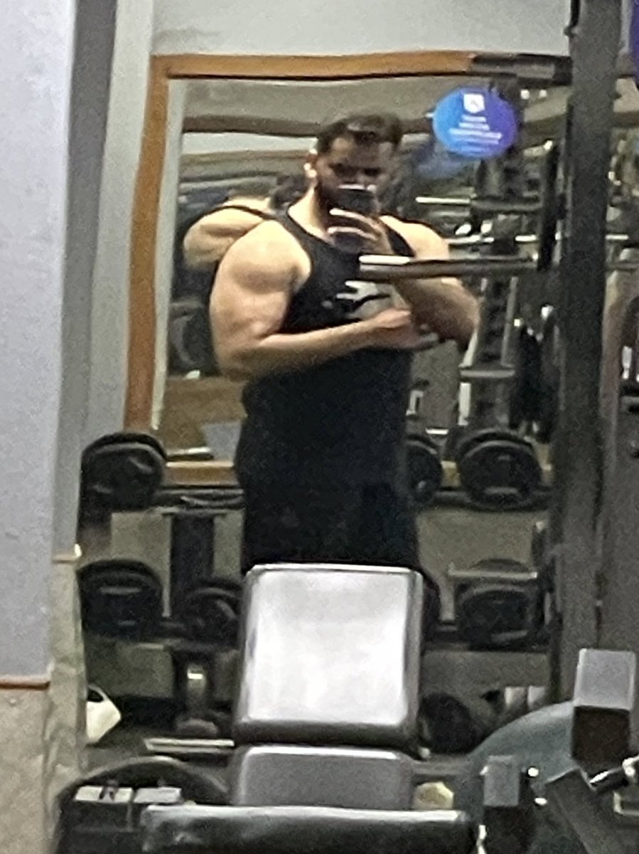 iKunaal's tweet image. Summer is coming, #getfitquick 😅