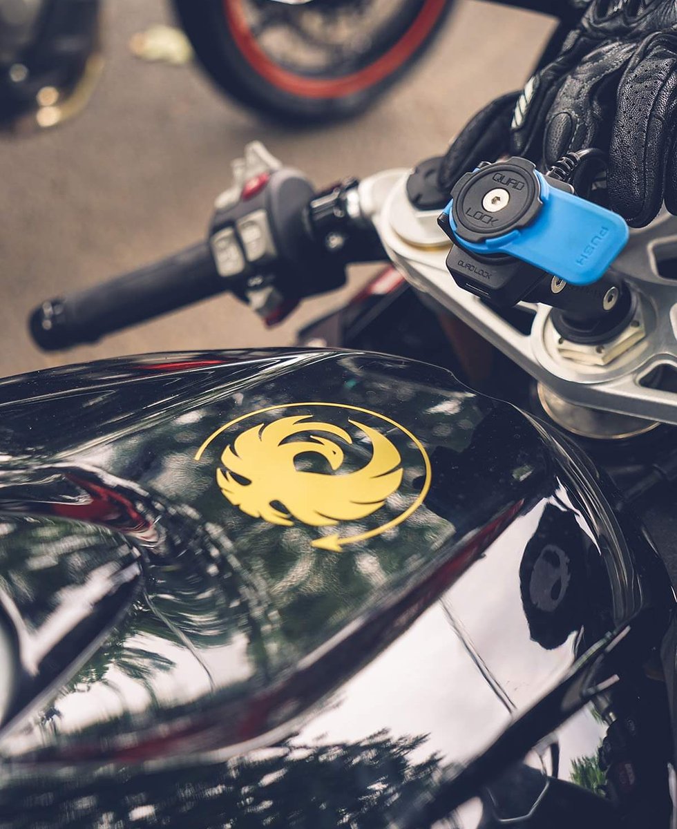 Weekend's coming...

#bikelife

📷 Benjamin Ploughman 

Cheers mate #motophoto