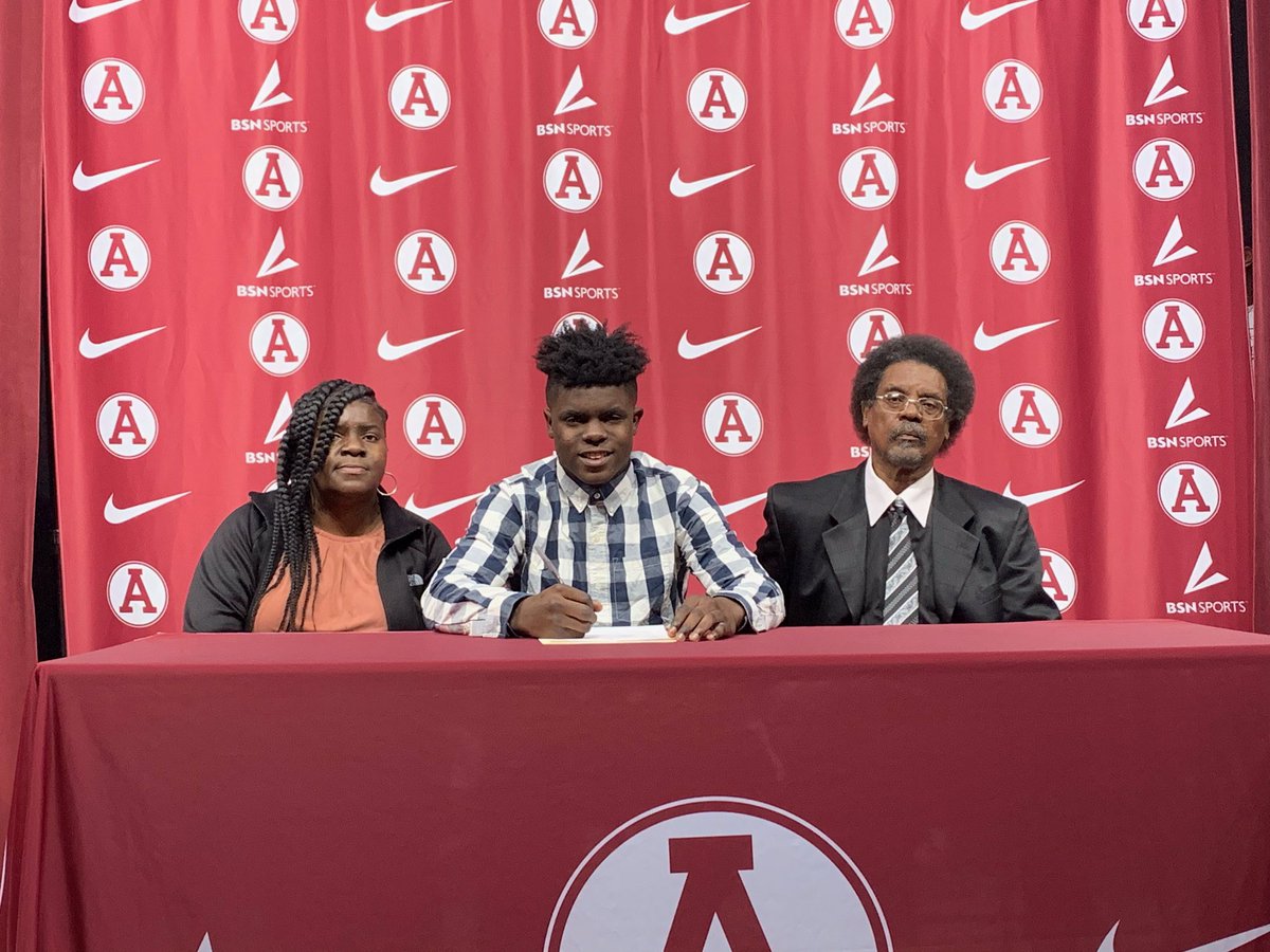 tico2fast's tweet photo. Can’t wait to start at the next level @GeorgiaKnights1 @coachdeon25 @AHSPantherFB thank you for all the support today 💯🅰️ https://t.co/xW5kAwZ7rx