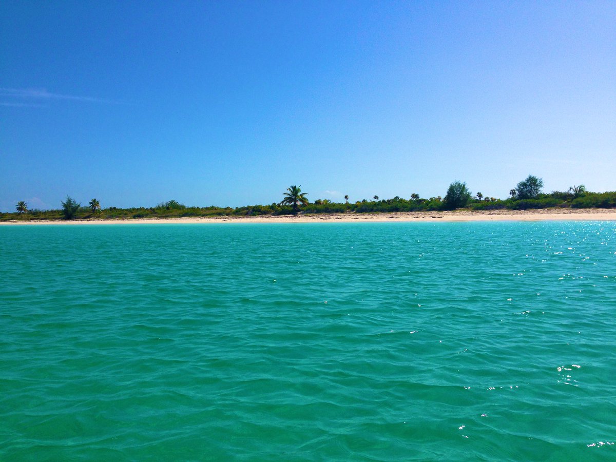 Not from the usual side⛵️⛱👣👙👒 #Cuba #CayoSantaMaria #beach #Paradise #mar