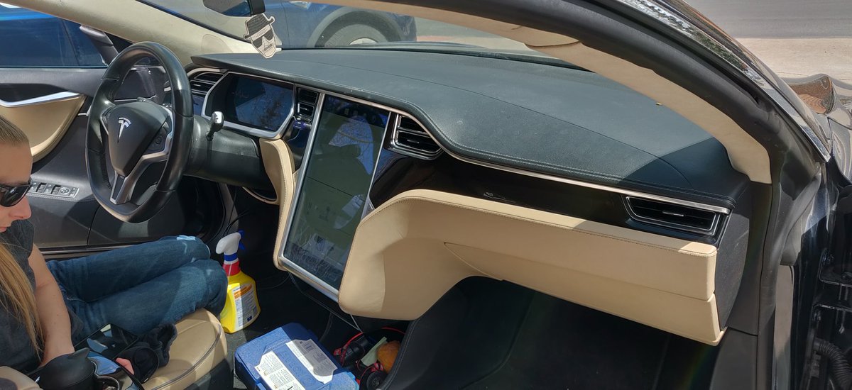 I'm sure Tesla uses a different method. That's not the point of course. The point is I've taken my car apart. With assistance I was able to get my car fixed. Now to the details about the emmc. /5