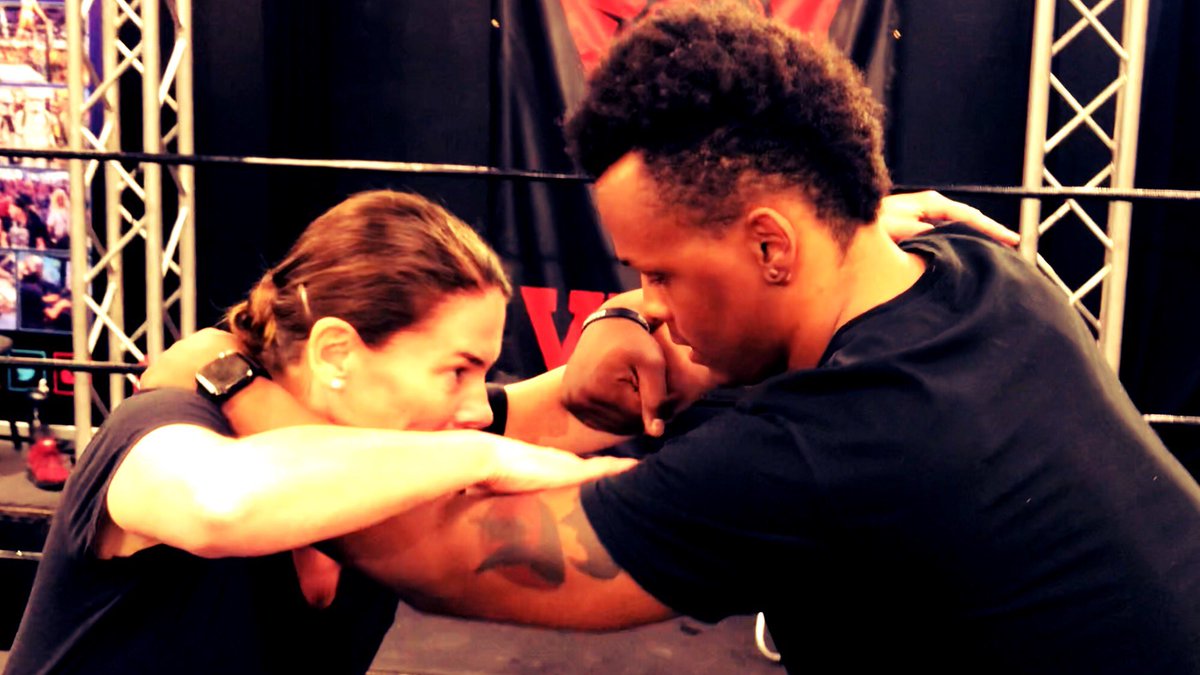 LamaeLita's tweet photo. Thank you @VersusProStudio #dashade and #realdealmanofsteel for today. #gettinready #traininghard #firstmatch #February2021 #imserious 
@dncnlouie #RJHernandez #DestinationSix #letsdothis 💥
#prowrestling #prowrestler https://t.co/CndHdbrX0c