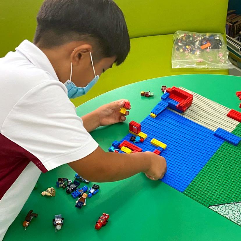 nessaadamberry's tweet photo. ECA’s for Semester 2 have begun! Fun with #LEGO and #stopmotion What videos will we make this semester? #isspride https://t.co/ygHBNclMLh