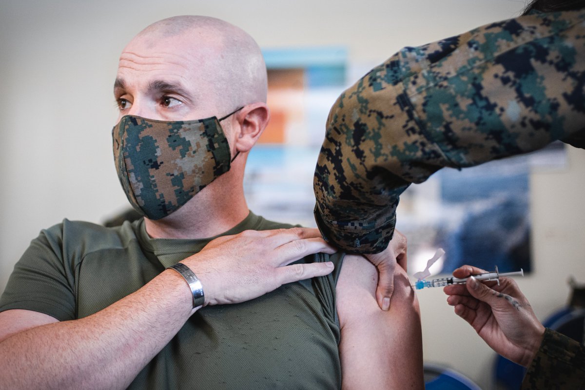 11thmeu's tweet photo. Medical Readiness

The @11thMEU command team receives the Pfizer-BioNTech COVID-19 vaccine at @NavHospCampPen, Jan. 11, 2020. 

The 11th MEU was one of the first units within @1stMEF to receive the vaccine to ensure medical readiness before an upcoming deployment. 

@USMC https://t.co/ti9CN6v2SD