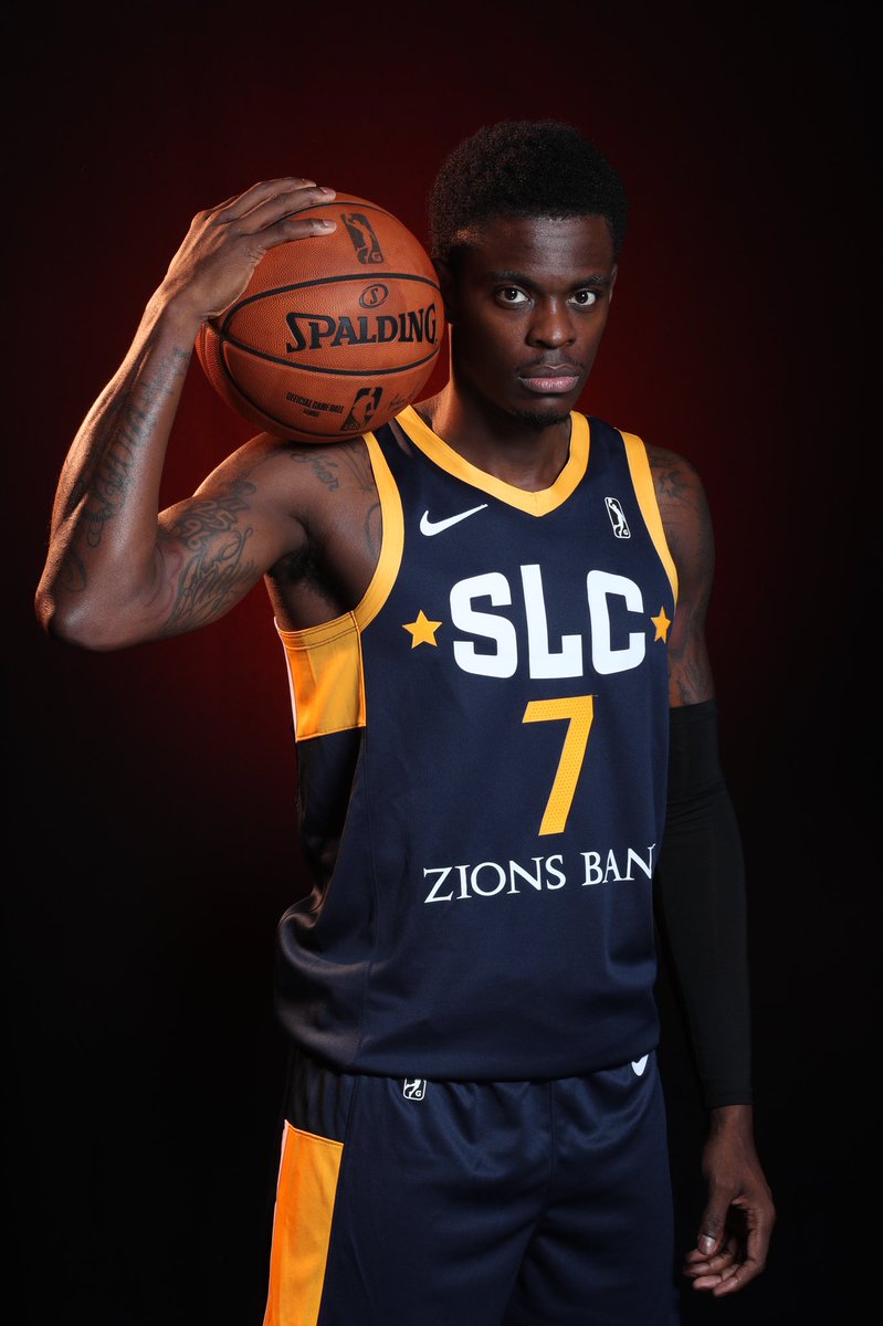 Getting our good side 📸

#ItStartsHere