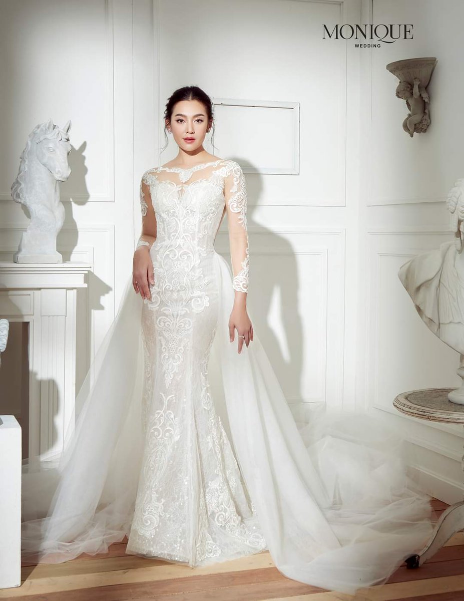 we_arebellaclub's tweet photo. สวยมากกก 👰🏻 #bellacampen #เบลล่าราณี  
.
NEW COLLECTION | ELEGANT🤍BELLA
BRIDAL LOOK FROM MONIQUE 2021
📌 https://t.co/Sk4DhPBrDQ

#WeddingCreation #WeddingCreationMagazine
#MONIQUEWeddingbkk
Cr.FB : Monique Wedding https://t.co/NUbyTLnxg8