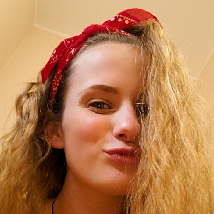 SaraYoder17's tweet image. #NewProfilePic