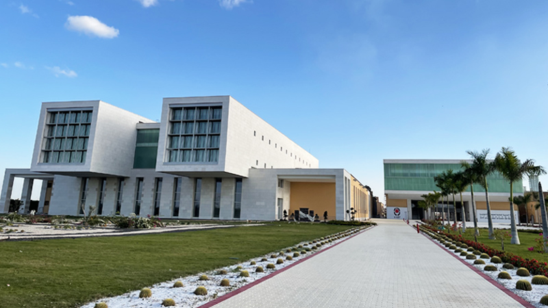 jica_direct_en's tweet photo. 🇪🇬#Egypt: Japan's expertise in a practical #education is being applied to develop #HumanResources in the field of #EngineeringEducation to support the advancement of the #MiddleEast &amp; #Africa. More about #EJUST (Egypt-Japan Univ. of #ScienceAndTechnology): https://t.co/hRIs2d7NJ8 https://t.co/AXK0biyMvJ