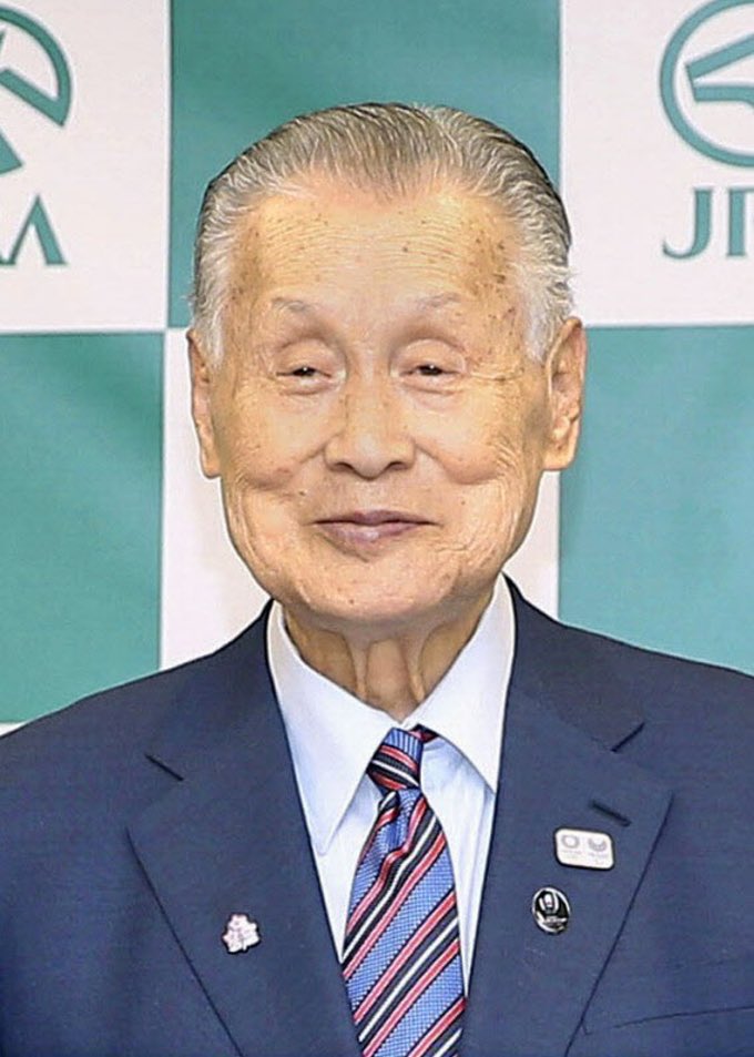 km___km's tweet photo. 森さん、未来のロケ王くらい目小さいな https://t.co/n35sp7RgxO