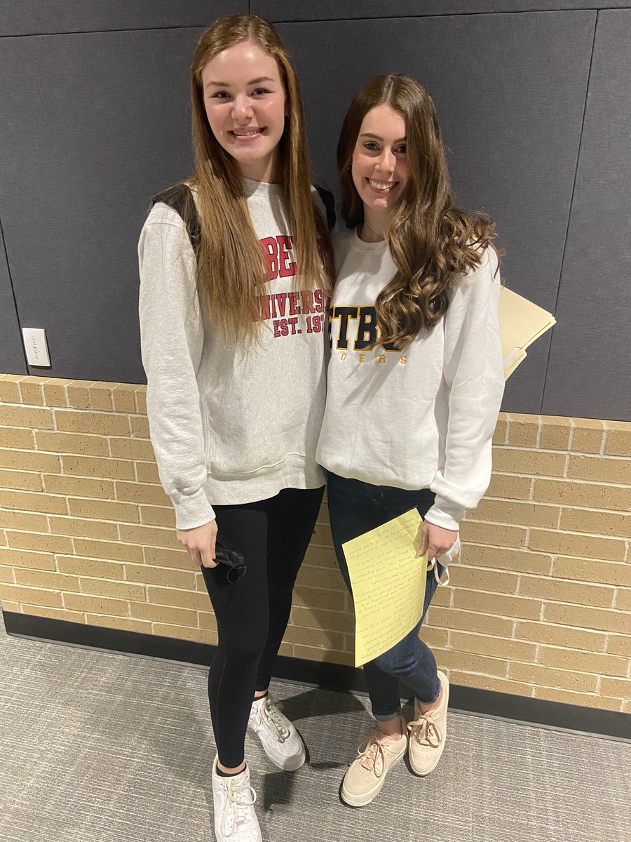 lakecreekvb's tweet photo. We are so proud of our 2 seniors that signed to further their volleyball career. Madison Blane will be going to Liberty University and Alexis Mack will be going to ETBU. Way to go!! @PhilTweaton @LakeCreekHS @LClionsPTO #bestyear3 #lakecreekhighschool https://t.co/fKqiI92SaI