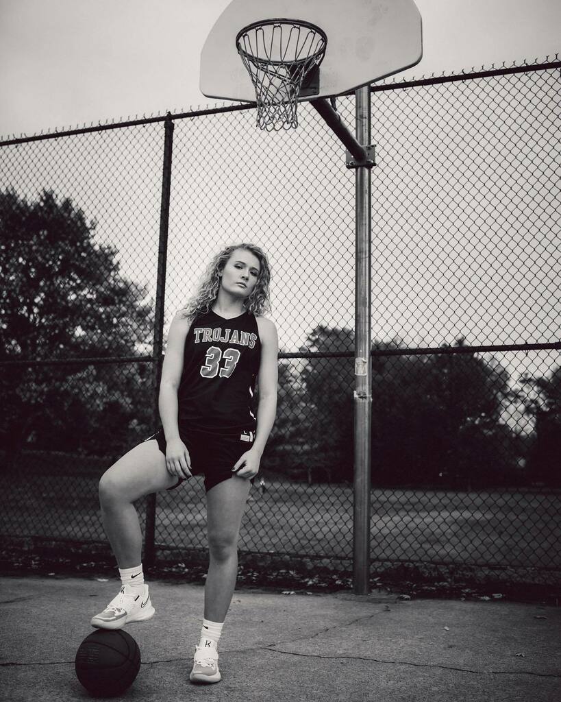 richstudio's tweet photo. Happy National Girls &amp; Women in Sports Day - @_marywilson_33 (and all our seniors) are BO$$🏀‼️
•
•

#rsSENIOR #rsMODEL #RICHARDSON #rsLIFESTYLE #rsEPIC #BLOOMINGTON #rsEXPERIENCE 
#senioryearmagazine #seniorstyleguide #portrait-page #portraithood #po… https://t.co/cfyQaq0OgK https://t.co/1ESj5Da8Bf