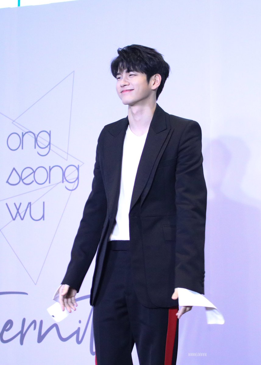 #옹성우 #ONGSEONGWU <a href="/officialtwt_OSW/">옹성우(ONG SEONG WU)</a>