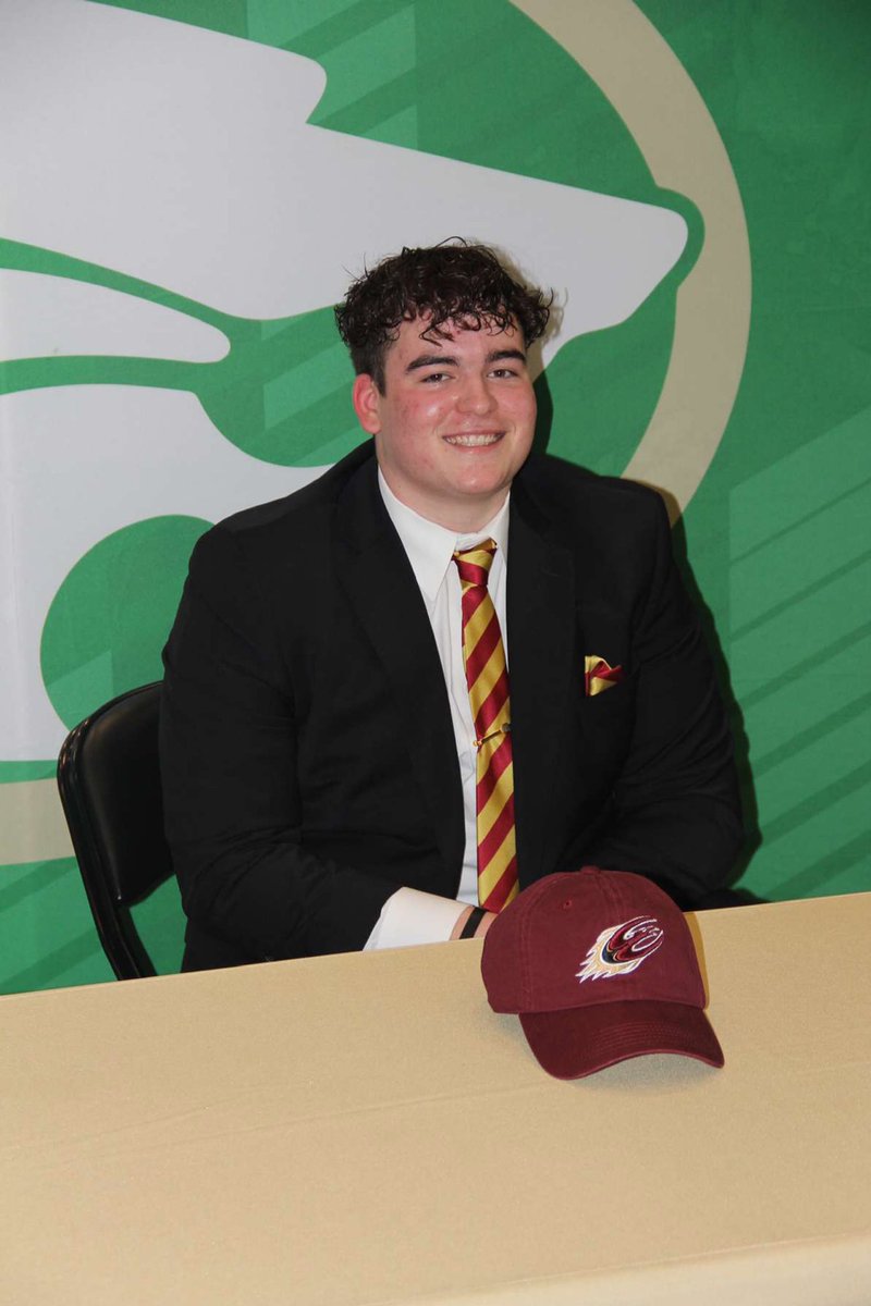 Made it official today! Excited to get to work! #AED #PHOENIXXIGNITE <a href="/CoachAndyMarino/">Andy Marino</a>  <a href="/TonyTrisciani/">Tony Trisciani</a>