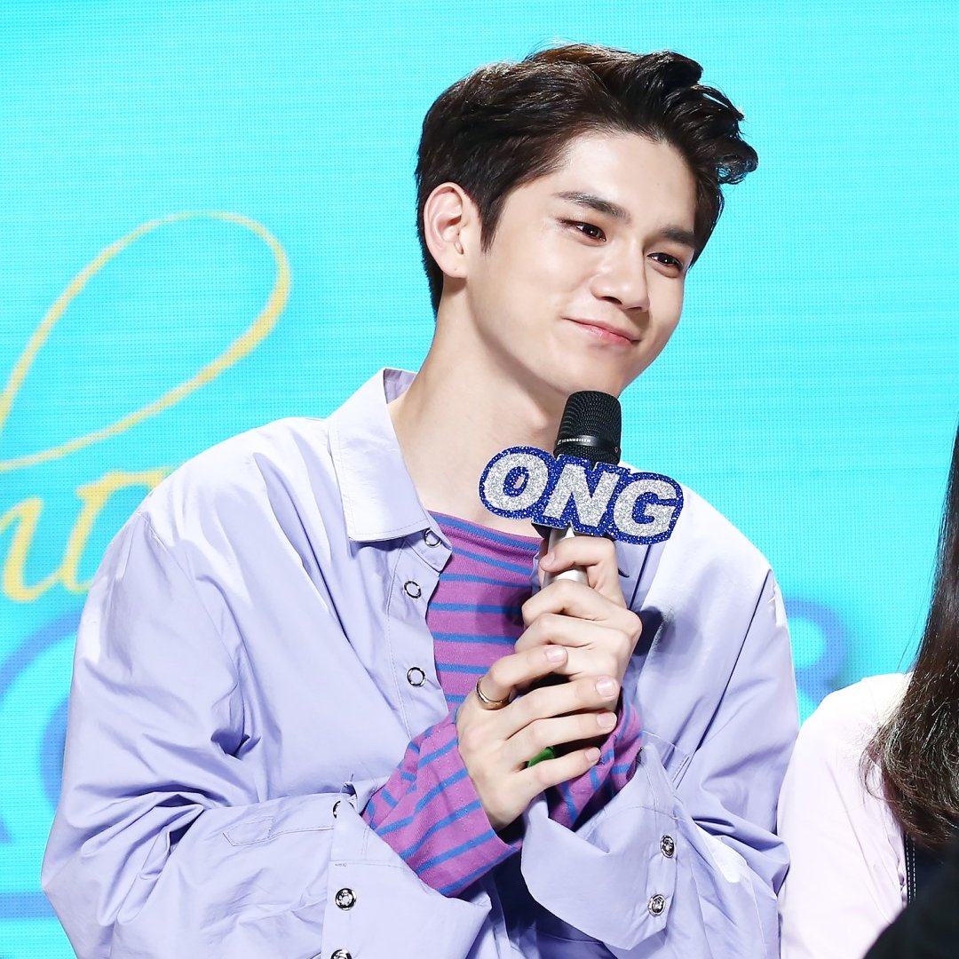 #옹성우 #ONGSEONGWU <a href="/officialtwt_OSW/">옹성우(ONG SEONG WU)</a>