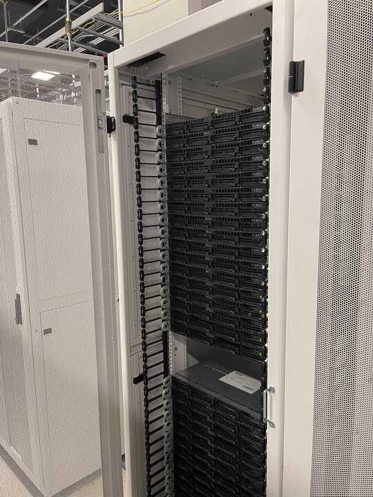 ServerHub's tweet image. Here is another sneak peek of our Data Center in Miami! 

Deploy your Server Now!
ow.ly/QsNF50DqPyu

#ServerHub #Dedicated_Server #Baremetal