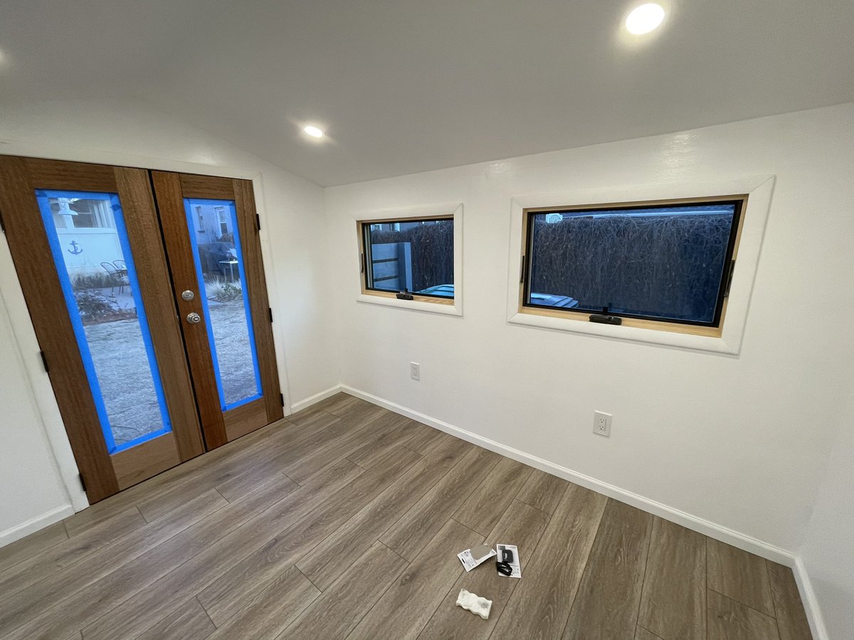 Lizelle van Vuuren tweet media