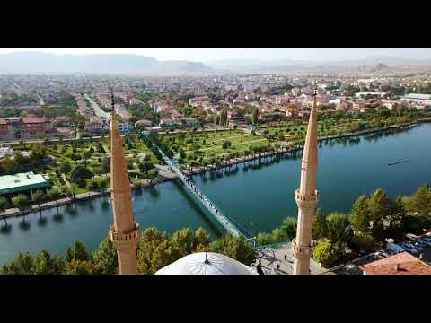 EmreUvez's tweet photo. @AVANOS @KAPADOKYA @NEVŞEH��R @KIZILIRMAK@PERİBACALARI : KÖRDE BİLİR AVANOS'UN YOLUNU TESTİ BARDAK KIRIĞINDAN BELLİDİR... https://t.co/O05Yl3tekl