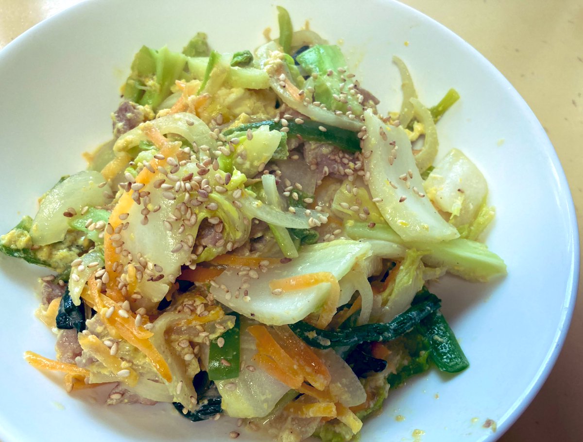 禁断の焼肉ハンバーグカレー 青龍彡 のイラスト