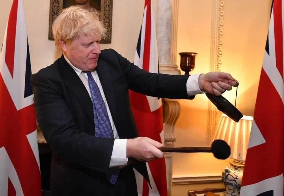AyeMayMyatHtet's tweet photo. #ဗြိတိသျှဝန်ကြီးချုပ် 🇬🇧
#မြန်မာမောင်းတီး 🇲🇲
#သံဗုံးတီးခြင်းကိုထောက်ခံ

#Boris_Johnson
#PrimeMinister_Of_The_UnitedKingdom https://t.co/2aZNsSs3p7
