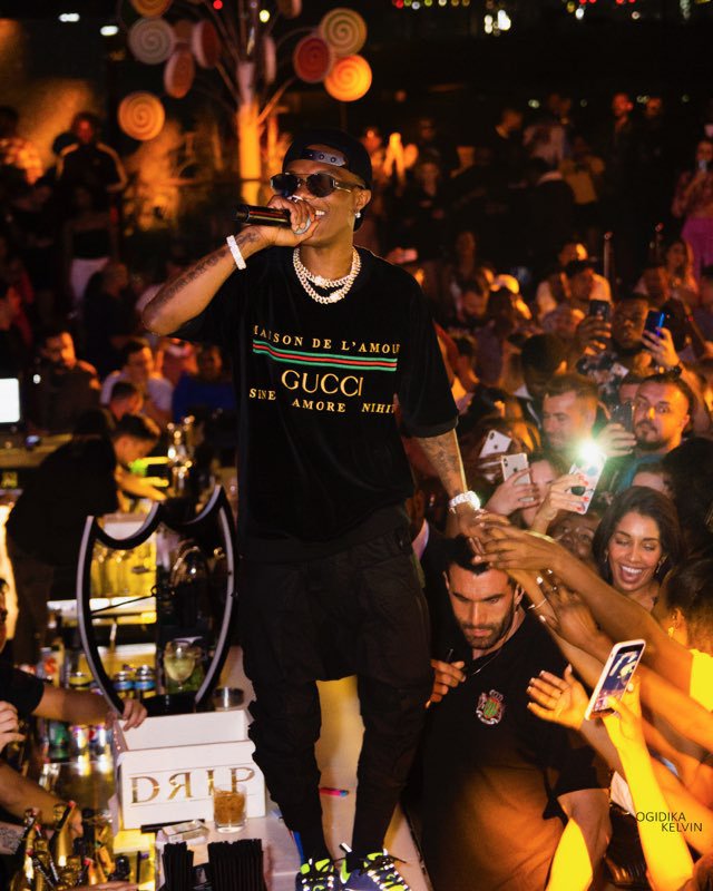 Berryinkk's tweet photo. He preaches and practices LOVE, UNITY and PEACE;
He gat the grace, the name and the fame!
He's done so much and there's still so much more to do!
He believes! He strives silently and reap quietly. He's a winner!
He is Ayodeji Ibrahim Balogun💚🦅
#WorldWizkidDay #WorldWizkidDay https://t.co/88Z89j7BSs